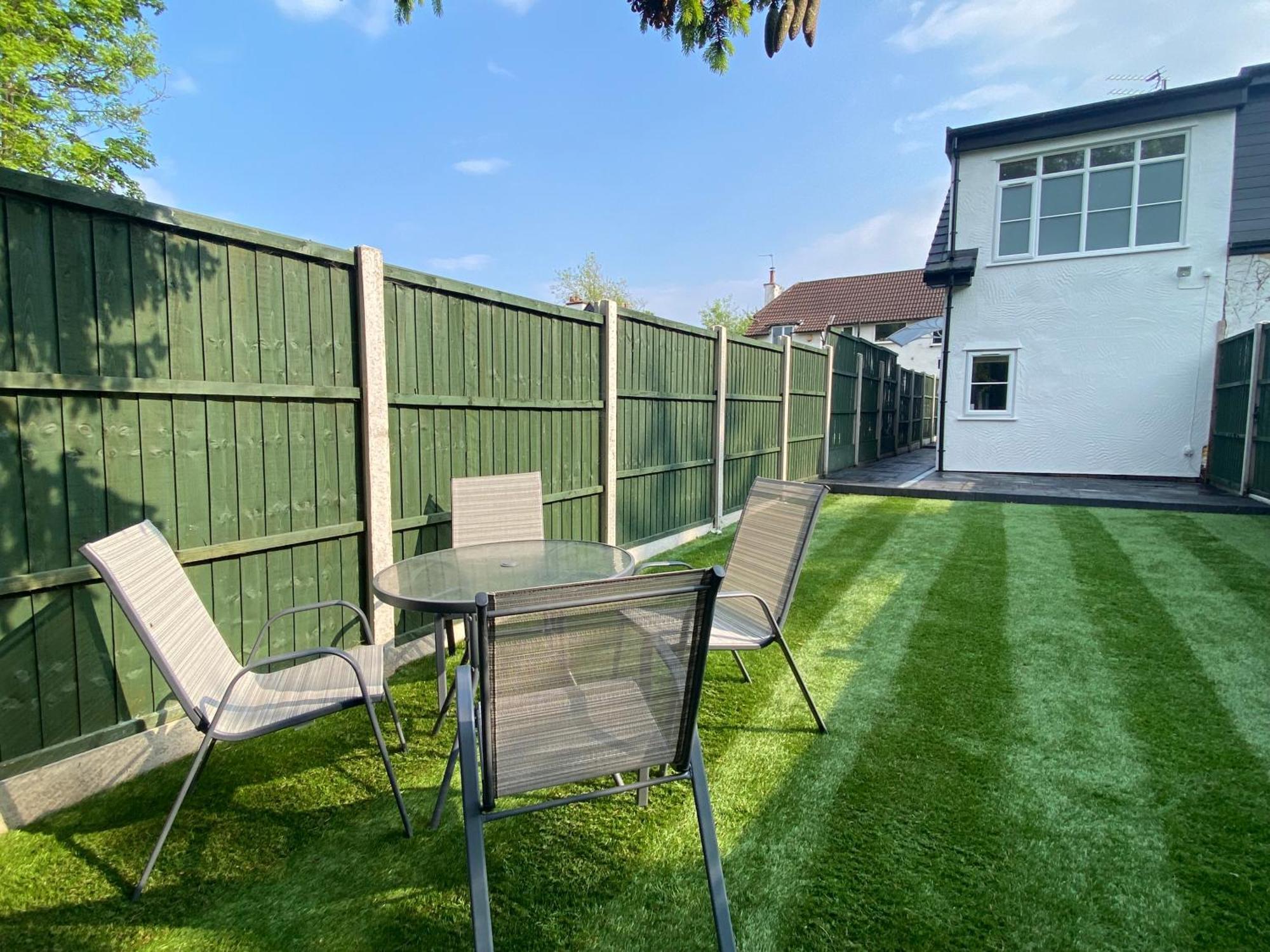 The Upton Coach House Villa Birkenhead Dış mekan fotoğraf